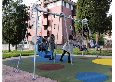 Balançoire inclusive 3 sièges en acier galvanisé