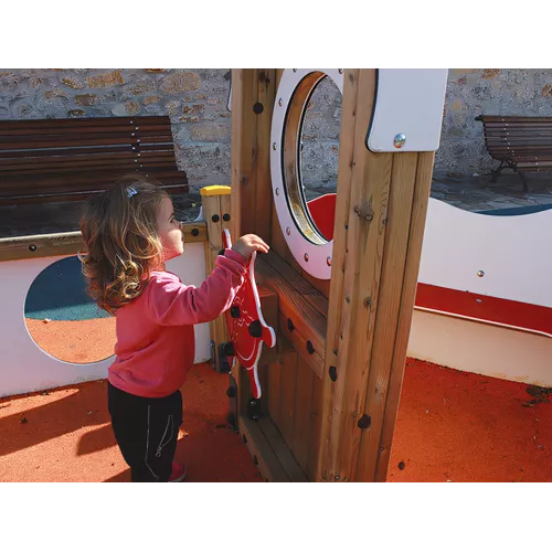 Bateau Santoña en bois avec surf