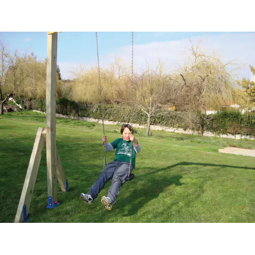 Parc enfants Ruiloba avec toboggan et balançoire