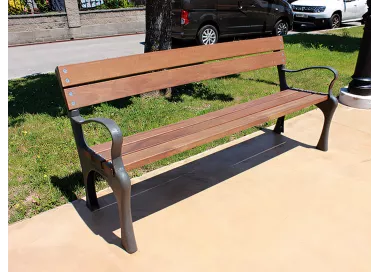 Banc Arnía abec appui-bras