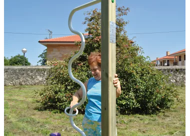 Serpent en bois pour exercices des poignets