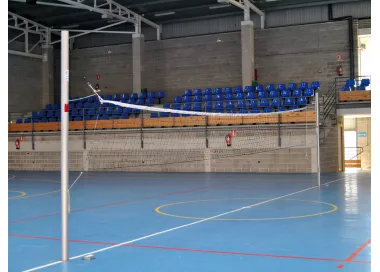 Volley-ball aluminium avec treuil et fourreaux